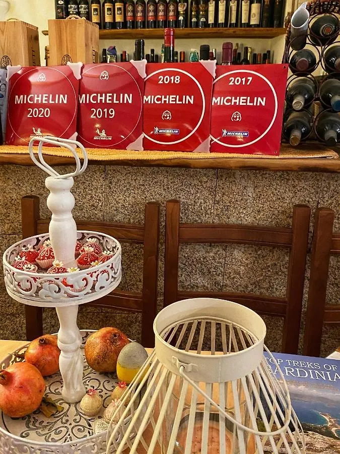 Locanda Tipica Sa Corte Oliena